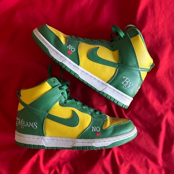 Supreme x Nike SB Dunk High By Any Means Brazil DN3741-700 - Picture 6 of 16